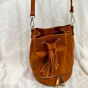 Brown bucket bag